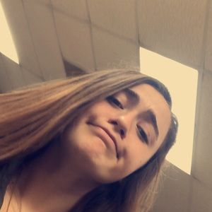 Meet your Posher, Lily